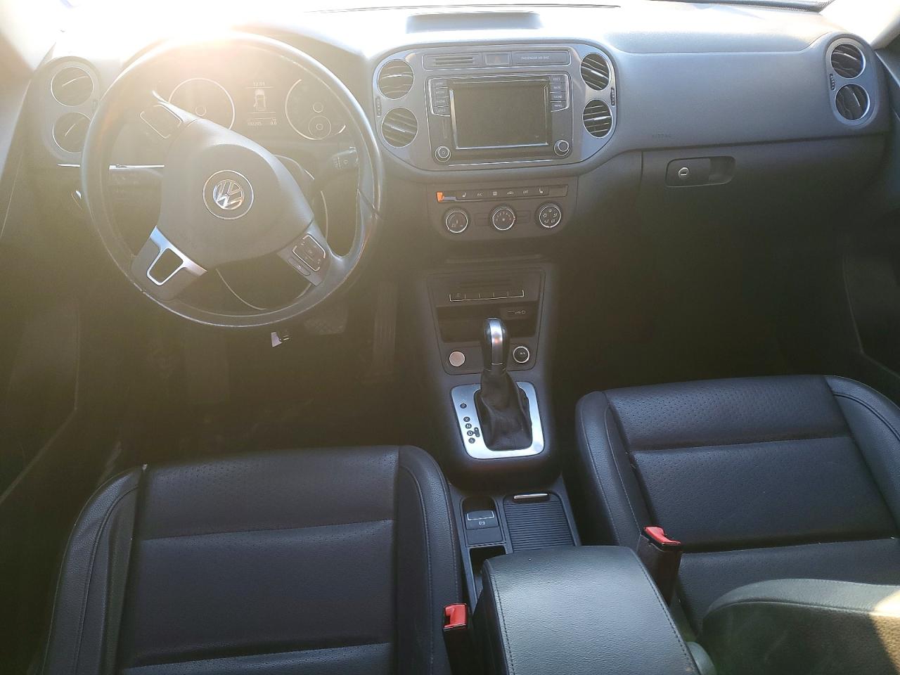 2017 VOLKSWAGEN TIGUAN S photo 8