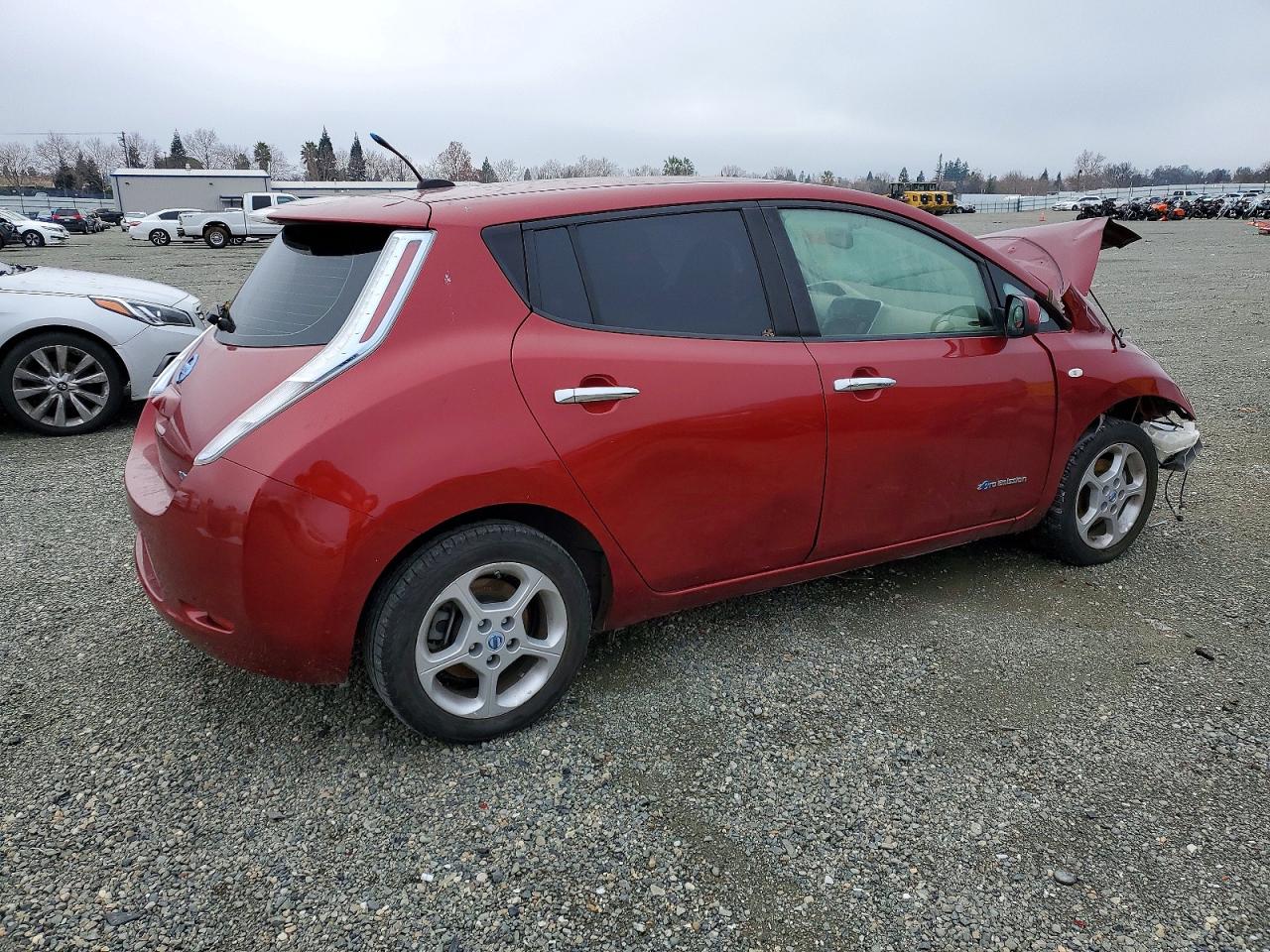 2012 NISSAN LEAF SV photo 3