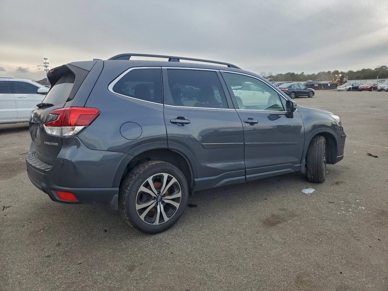 2021 SUBARU FORESTER LIMITED photo 5