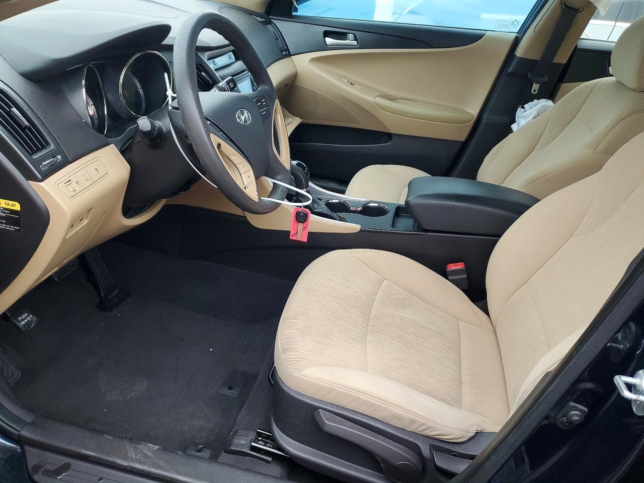 2012 HYUNDAI SONATA GLS photo 19