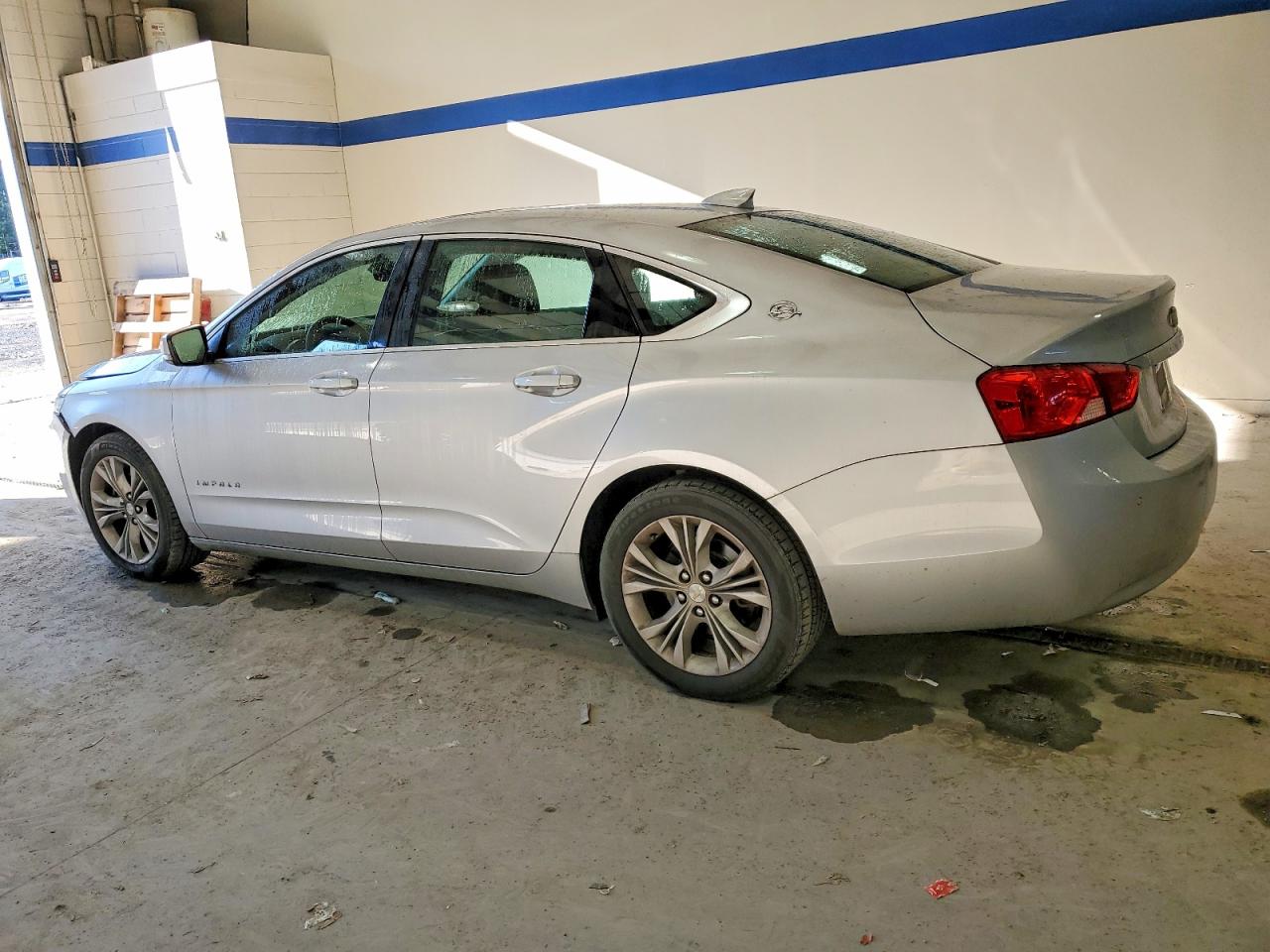 2015 CHEVROLET IMPALA LT photo 2
