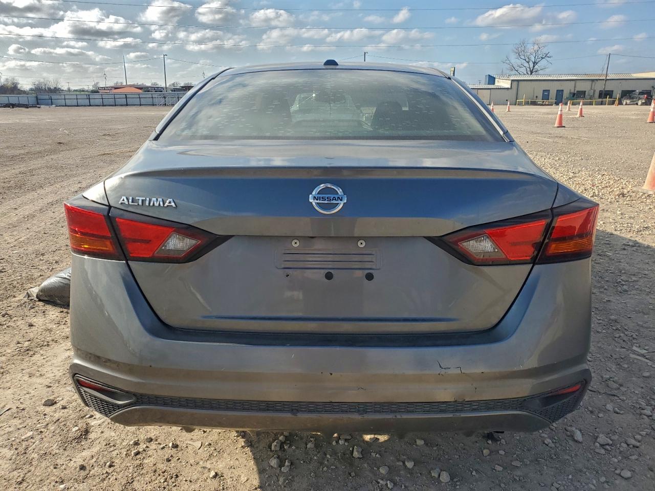 2019 NISSAN ALTIMA S photo 6