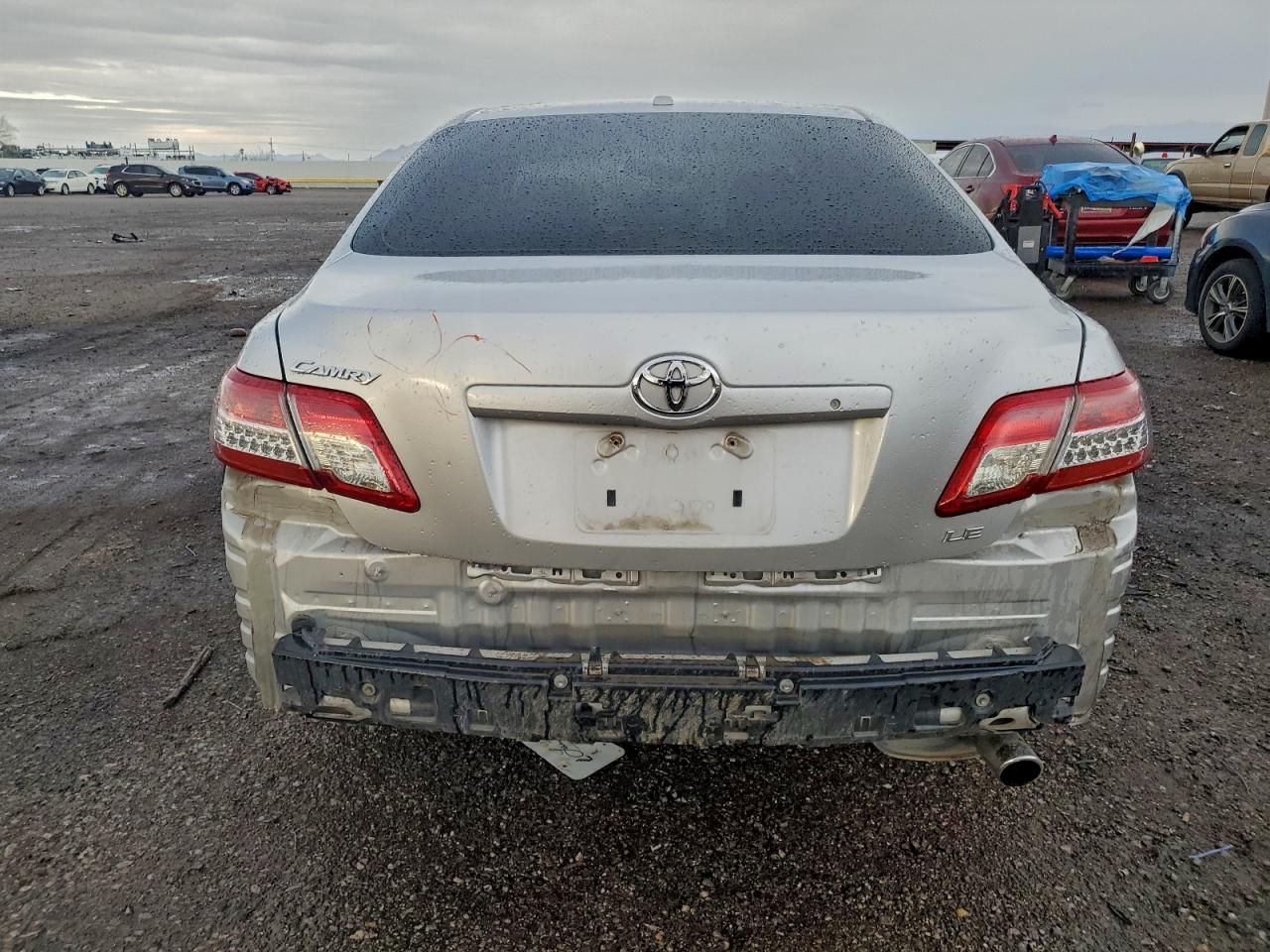 2010 TOYOTA CAMRY BASE photo 6