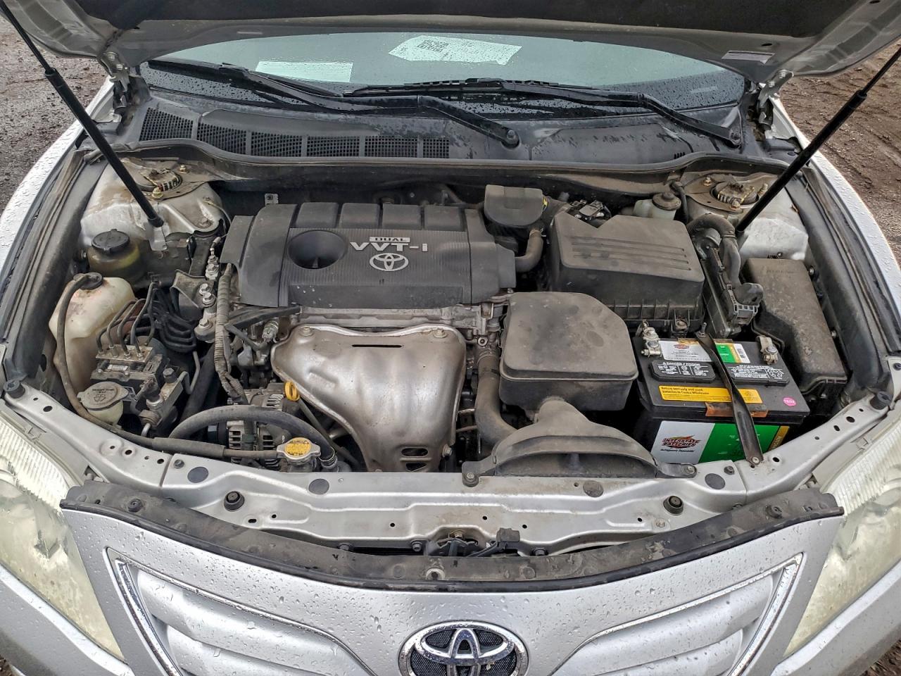 2010 TOYOTA CAMRY BASE photo 11