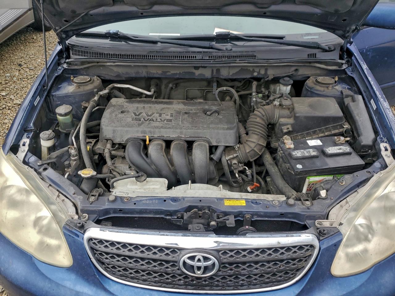 2005 TOYOTA COROLLA CE photo 11