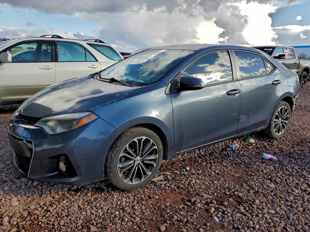 2016 TOYOTA COROLLA