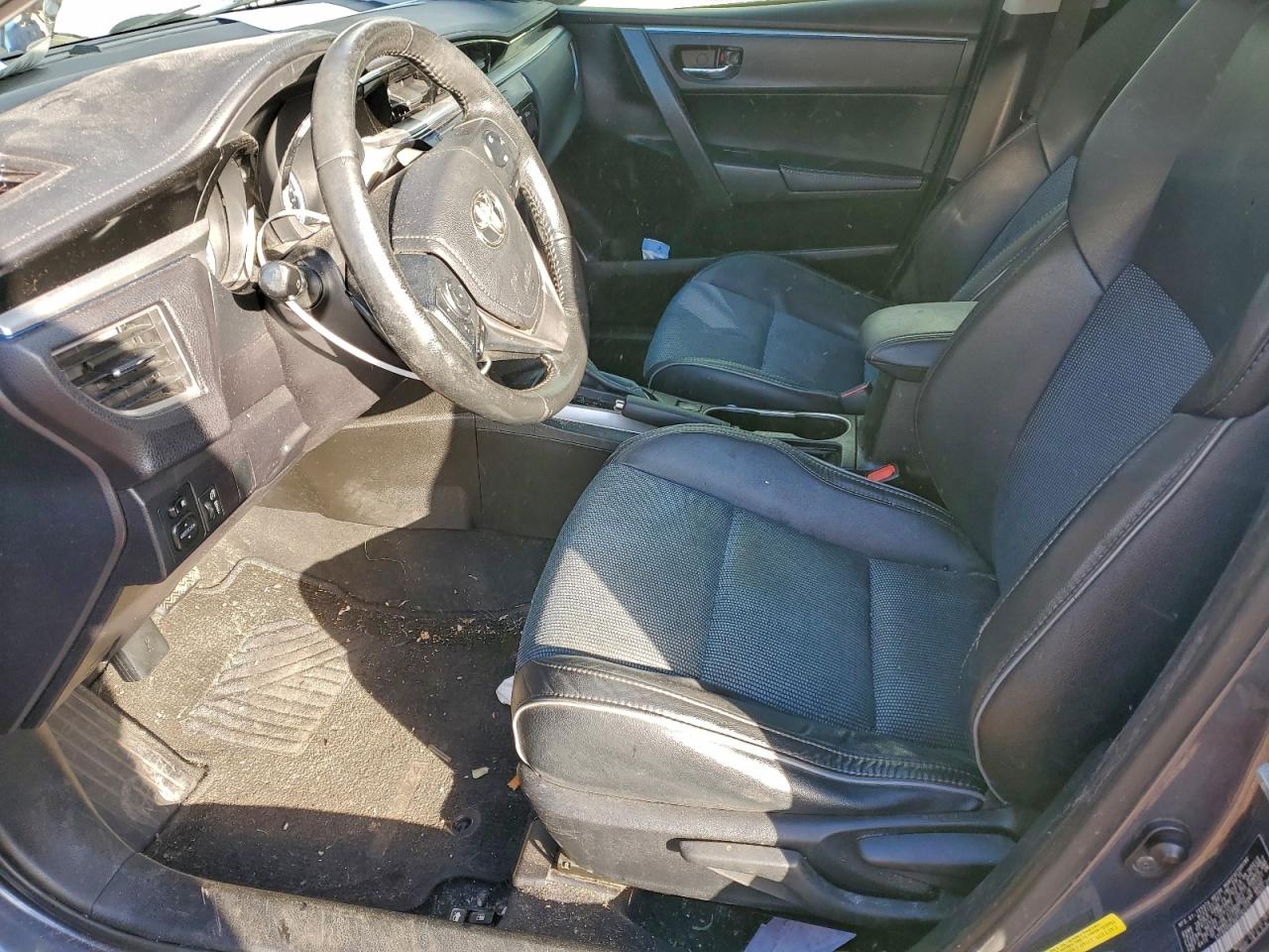2016 TOYOTA COROLLA L photo 19