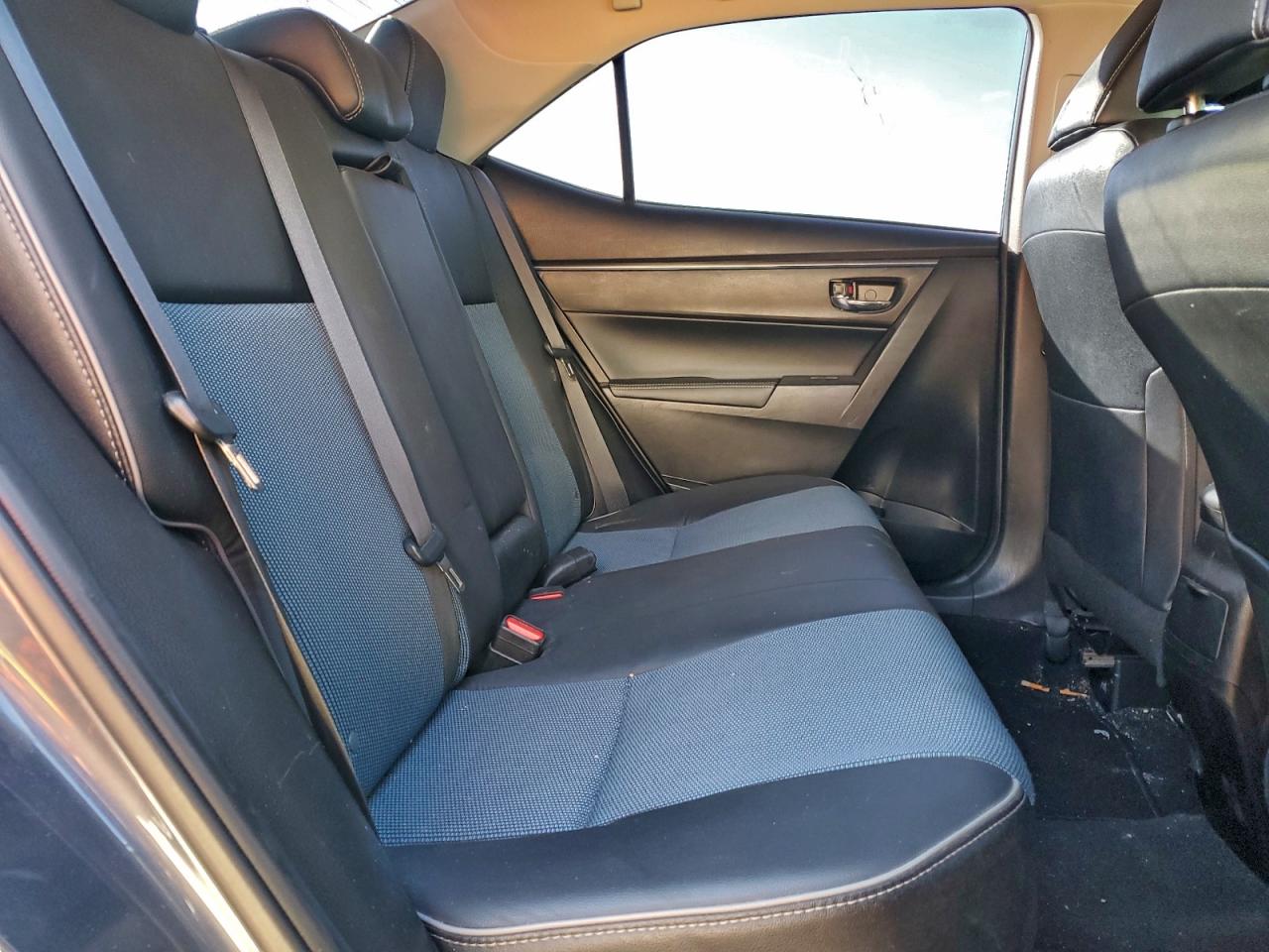 2016 TOYOTA COROLLA L photo 28