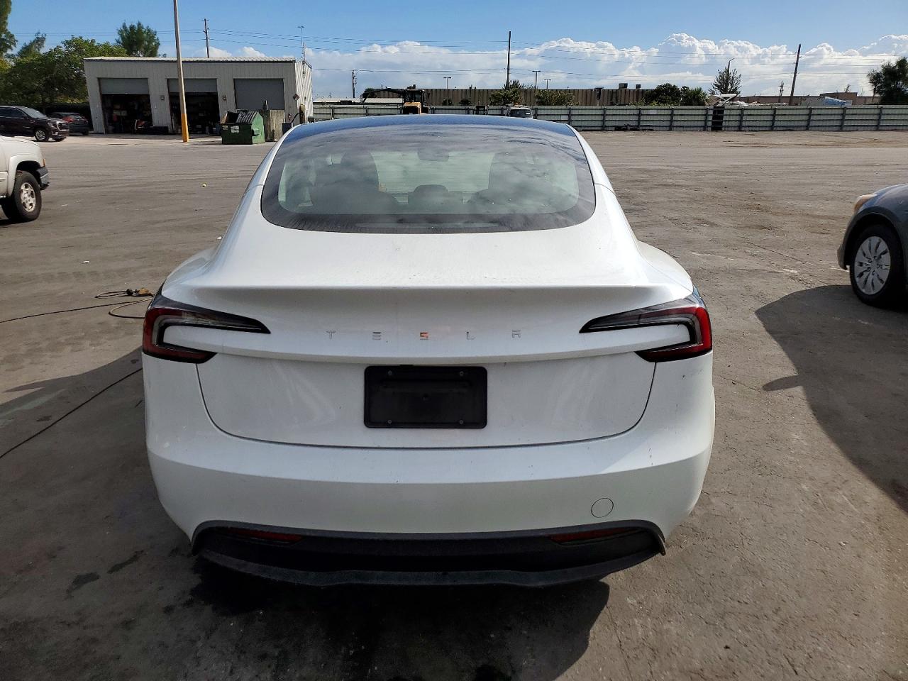 2024 TESLA MODEL 3 photo 6