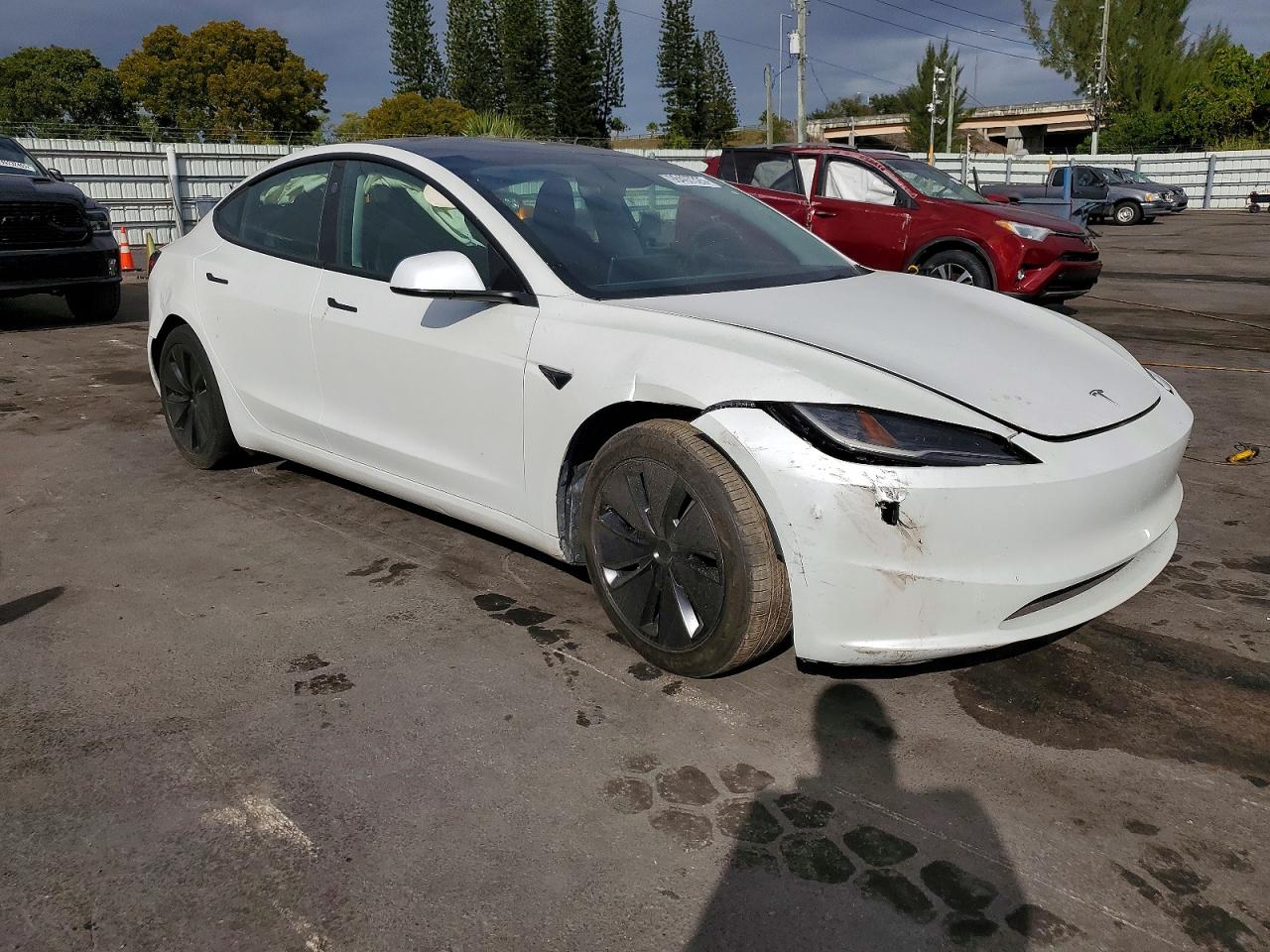 2024 TESLA MODEL 3 photo 4