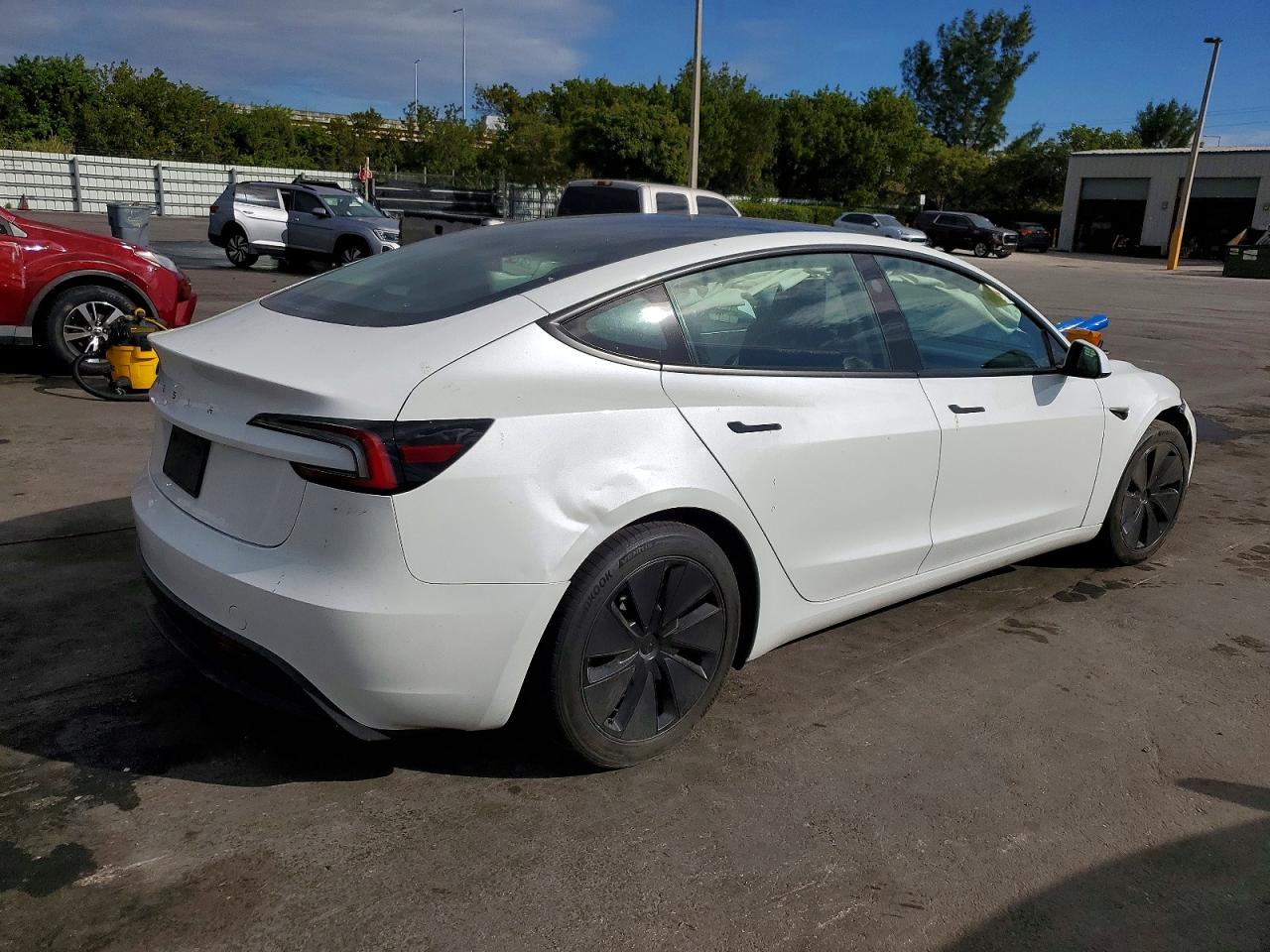 2024 TESLA MODEL 3 photo 3