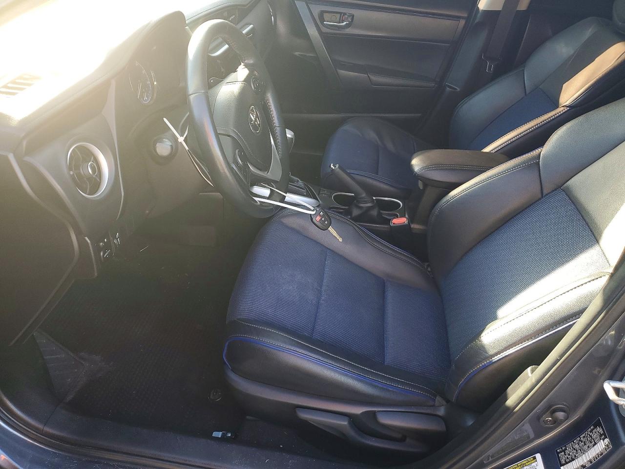 2019 TOYOTA COROLLA L photo 7