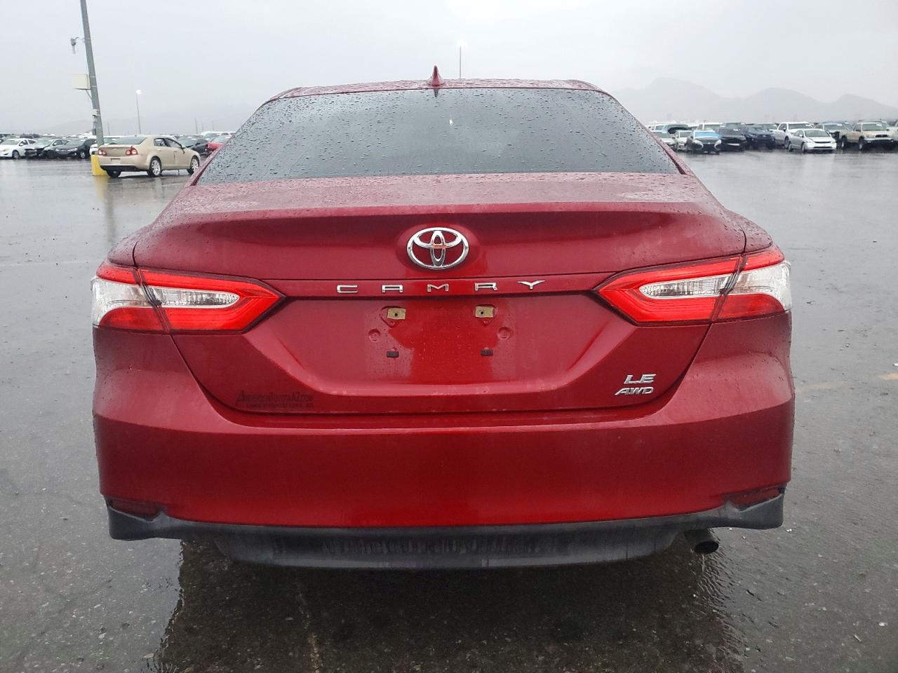 2020 TOYOTA CAMRY LE photo 11