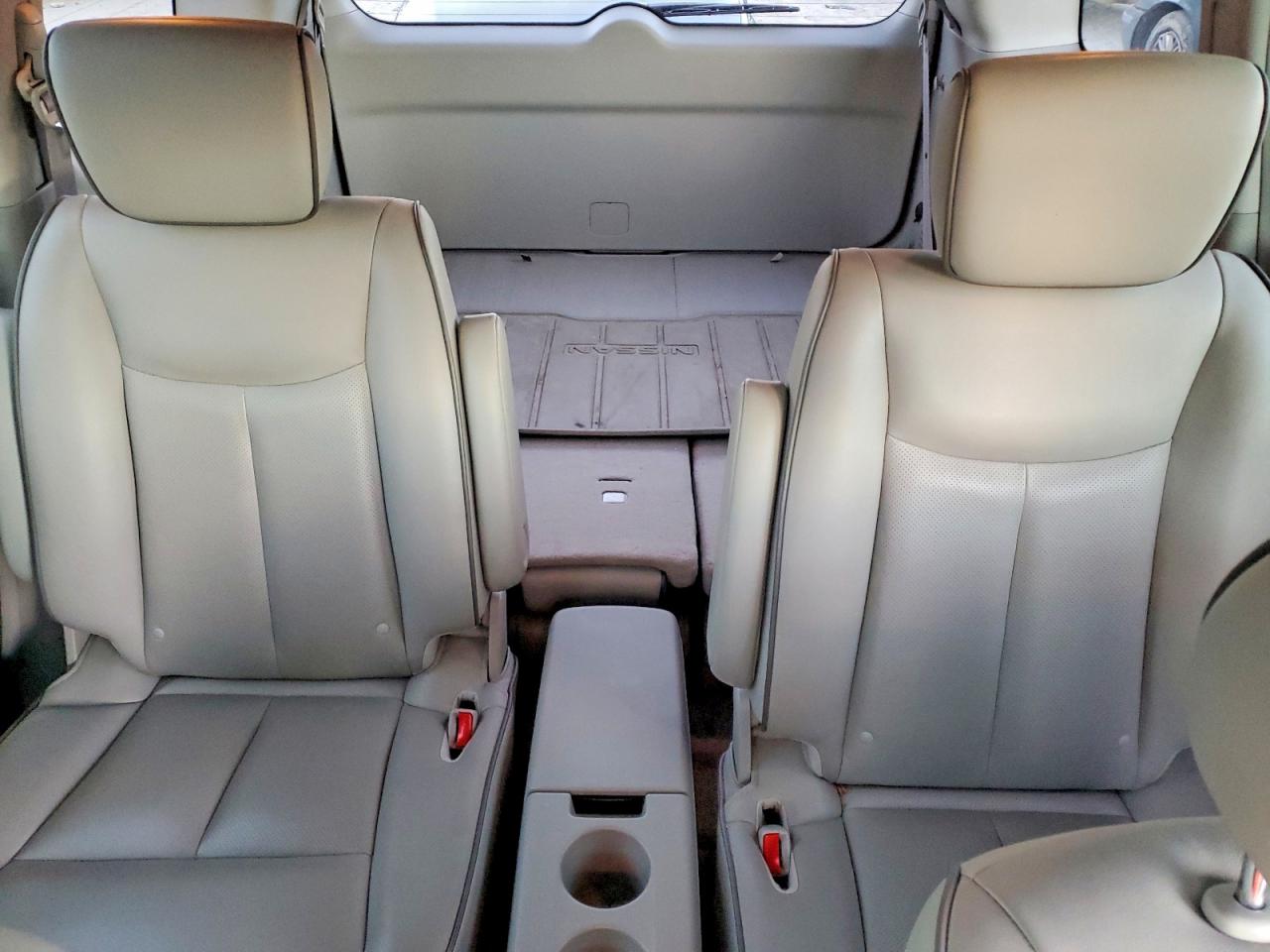 2012 NISSAN QUEST S photo 10