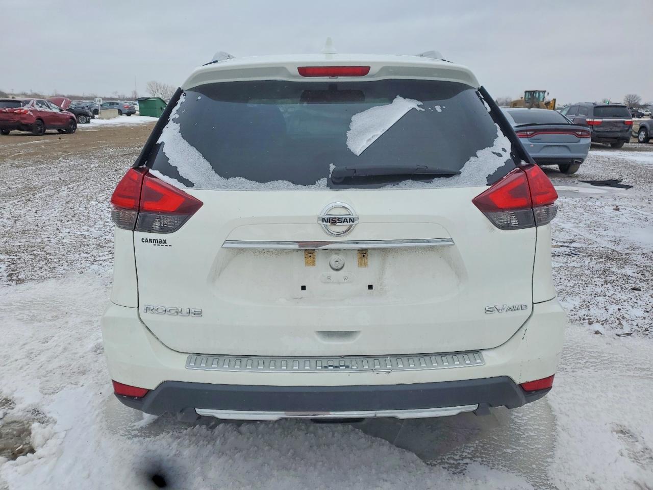 2017 NISSAN ROGUE SV photo 6