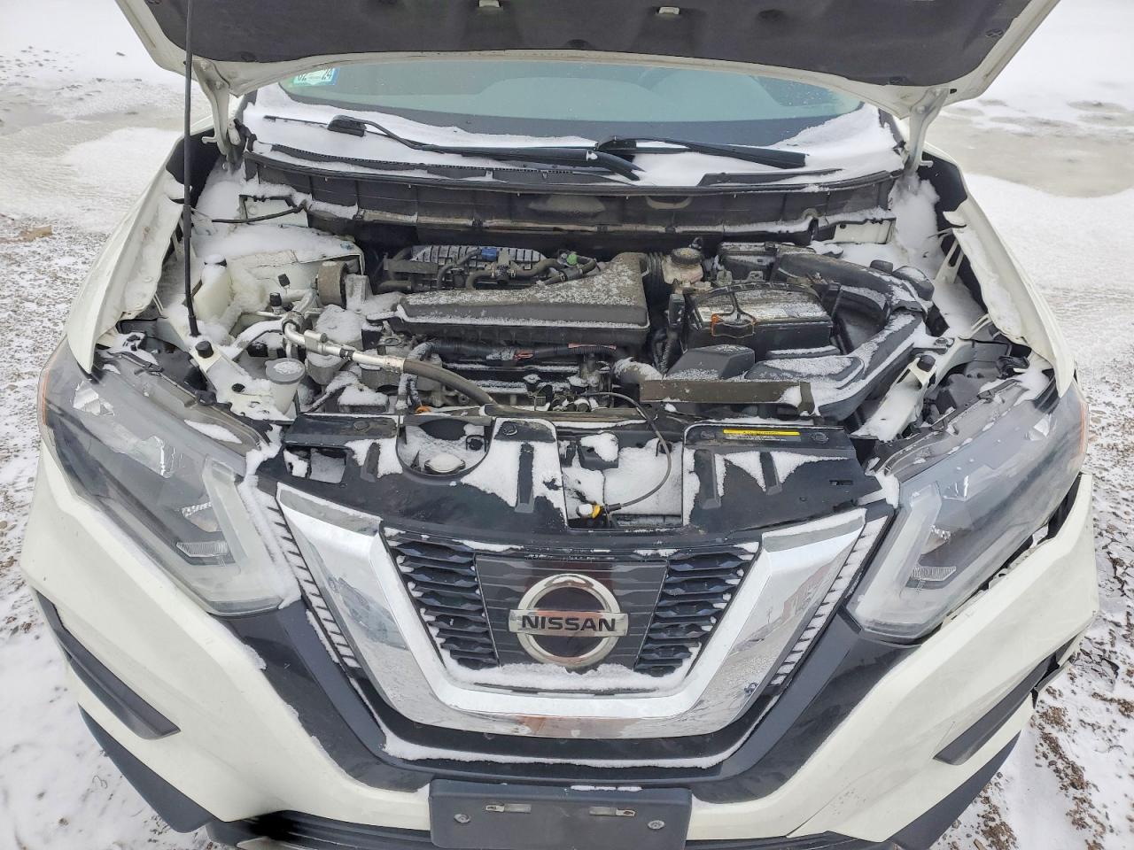 2017 NISSAN ROGUE SV photo 11