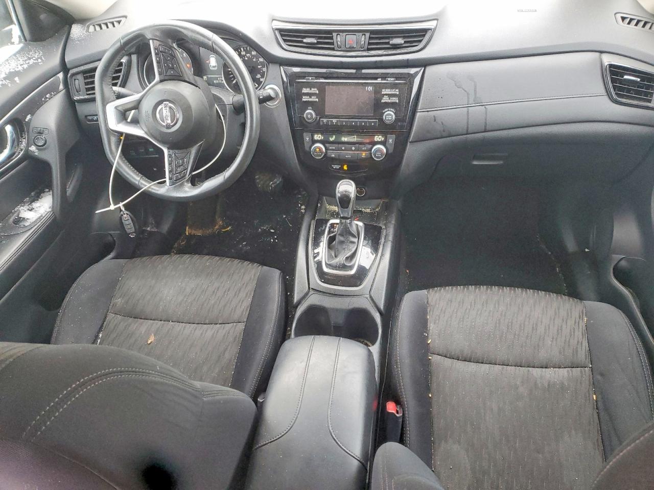 2017 NISSAN ROGUE SV photo 8