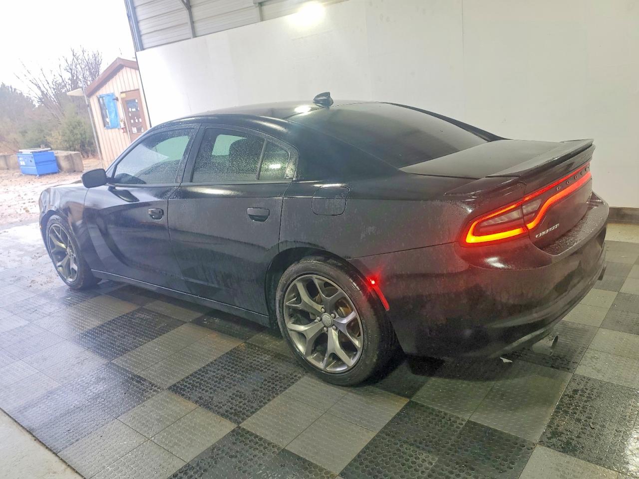 2016 DODGE CHARGER SXT photo 2