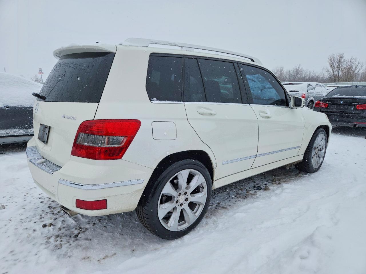 2011 MERCEDES-BENZ GLK 350 4MATIC photo 3