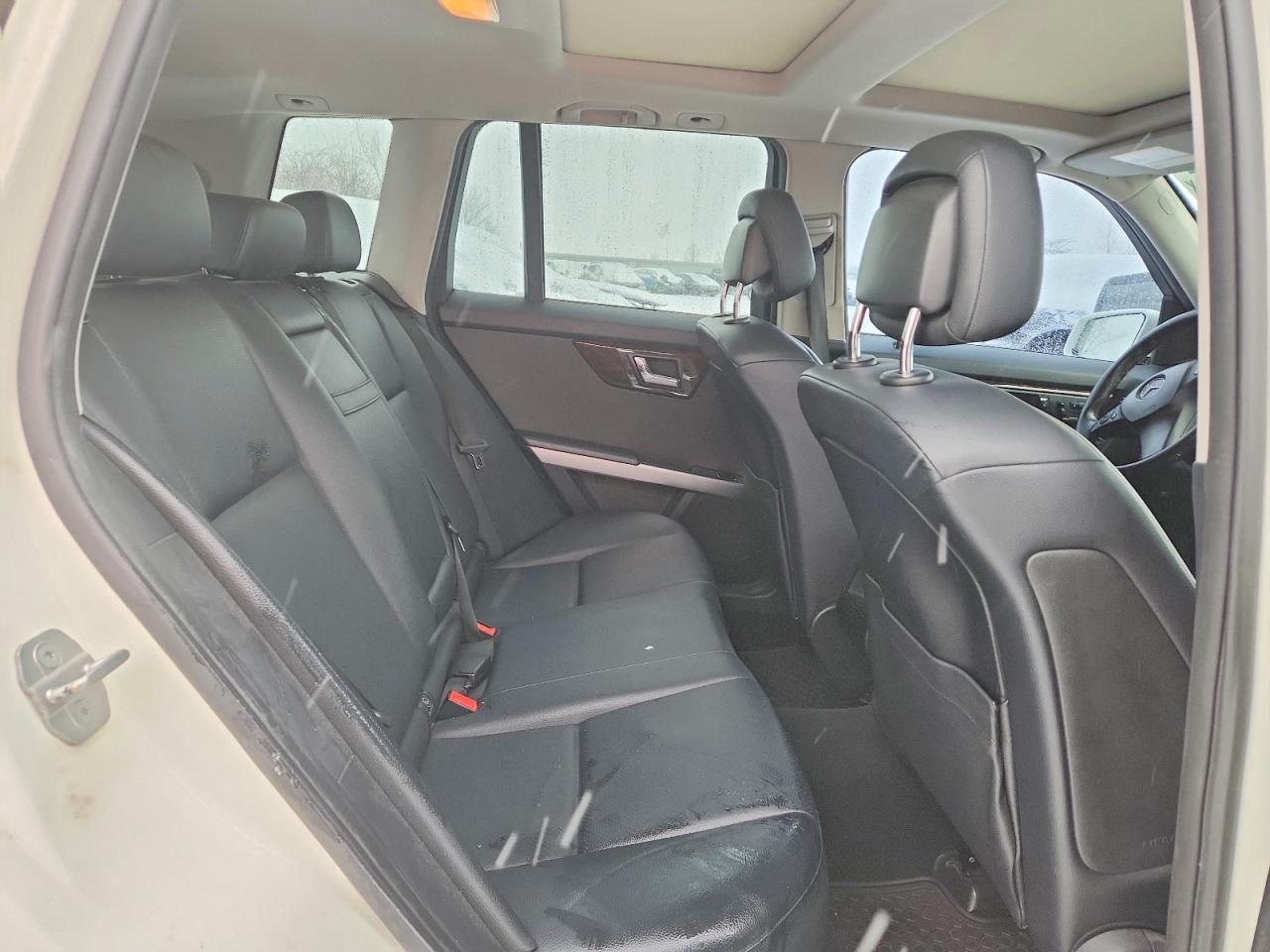2011 MERCEDES-BENZ GLK 350 4MATIC photo 11