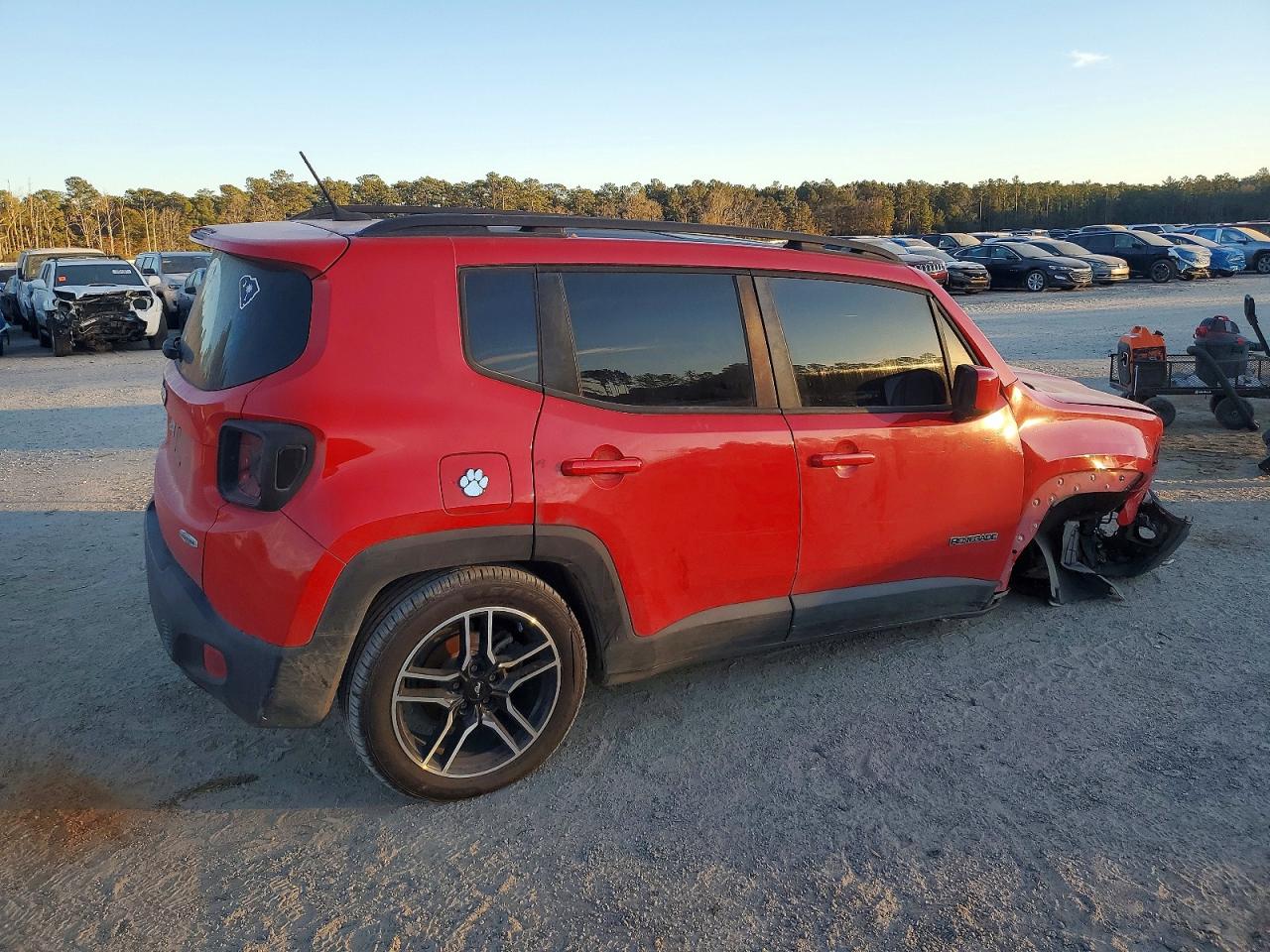 2015 JEEP RENEGADE LATITUDE photo 3