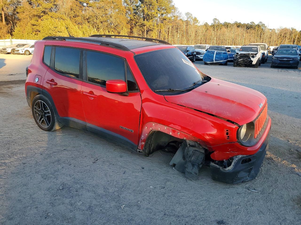 2015 JEEP RENEGADE LATITUDE photo 4