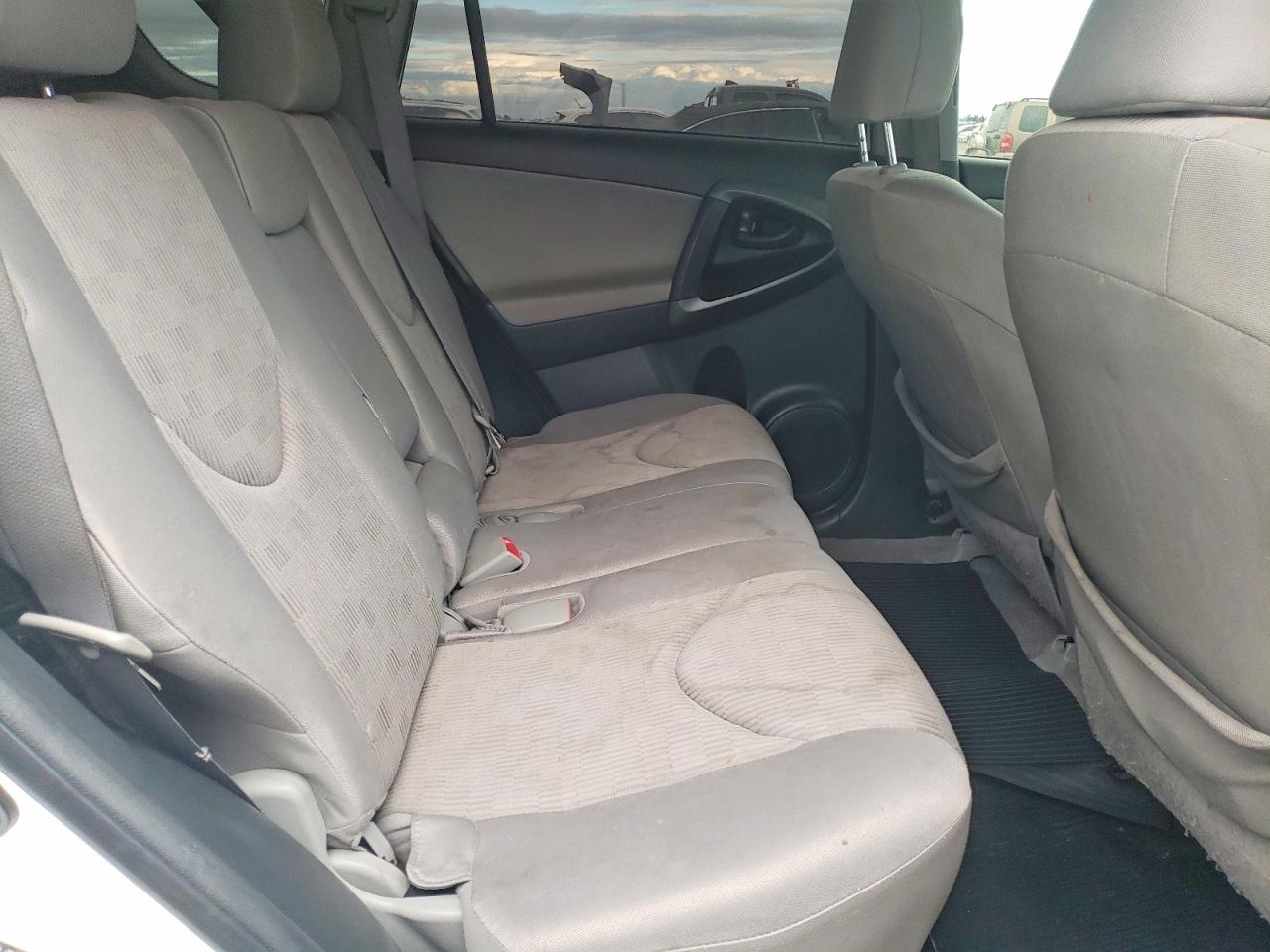 2012 TOYOTA RAV4 photo 21