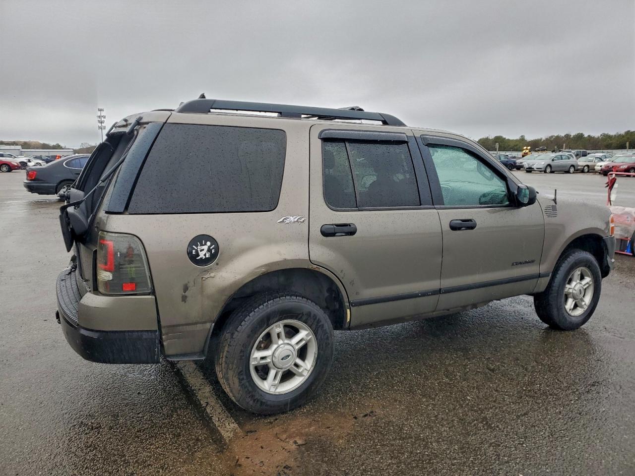 2005 FORD EXPLORER XLT photo 3