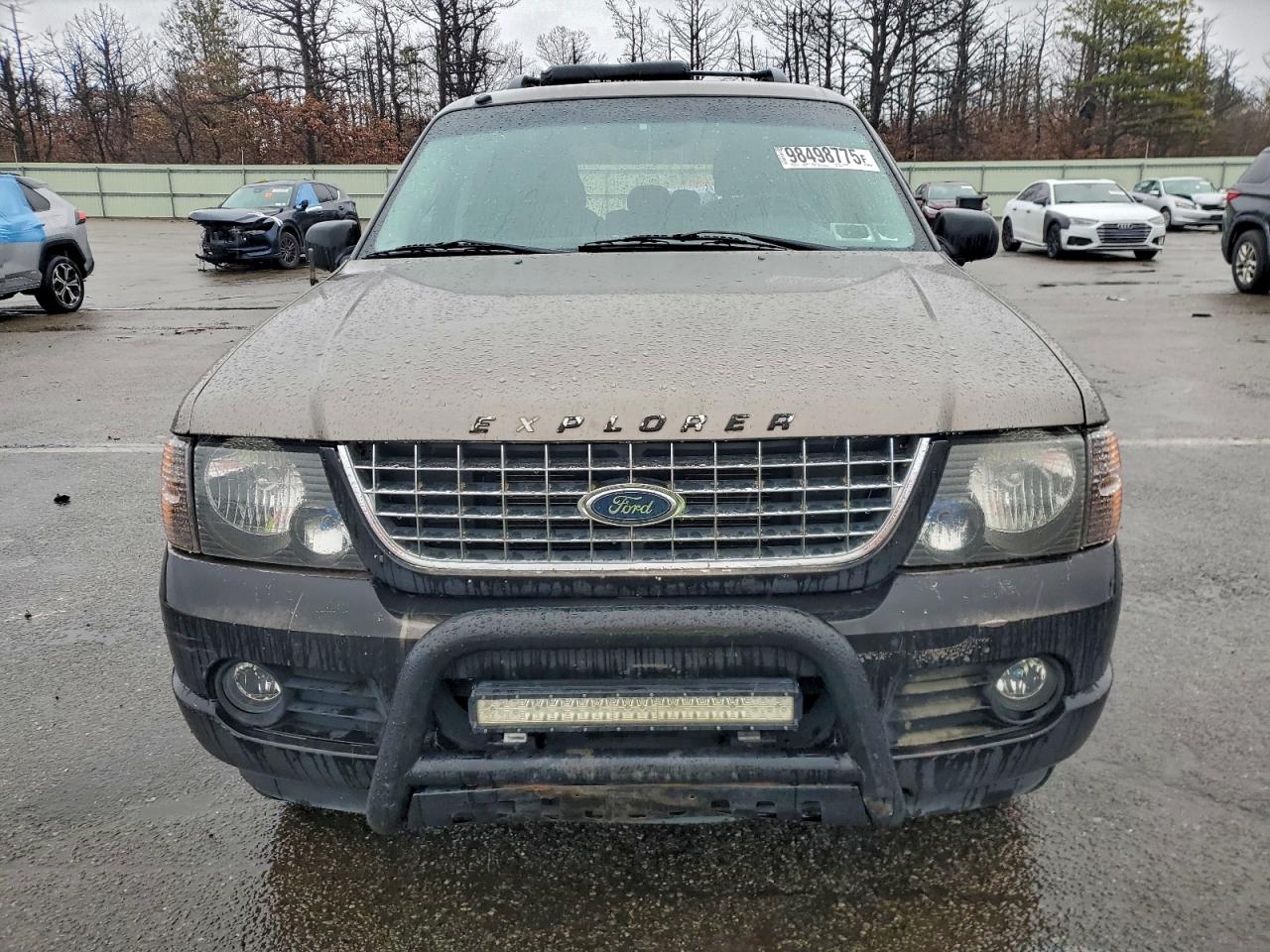 2005 FORD EXPLORER XLT photo 5