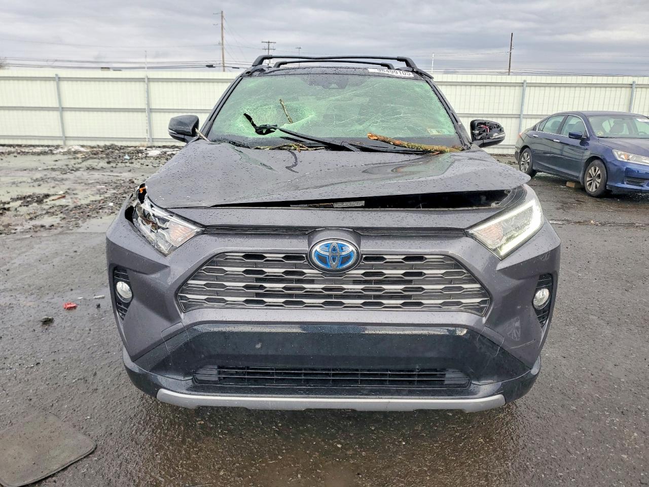 2021 TOYOTA RAV4 XSE photo 5