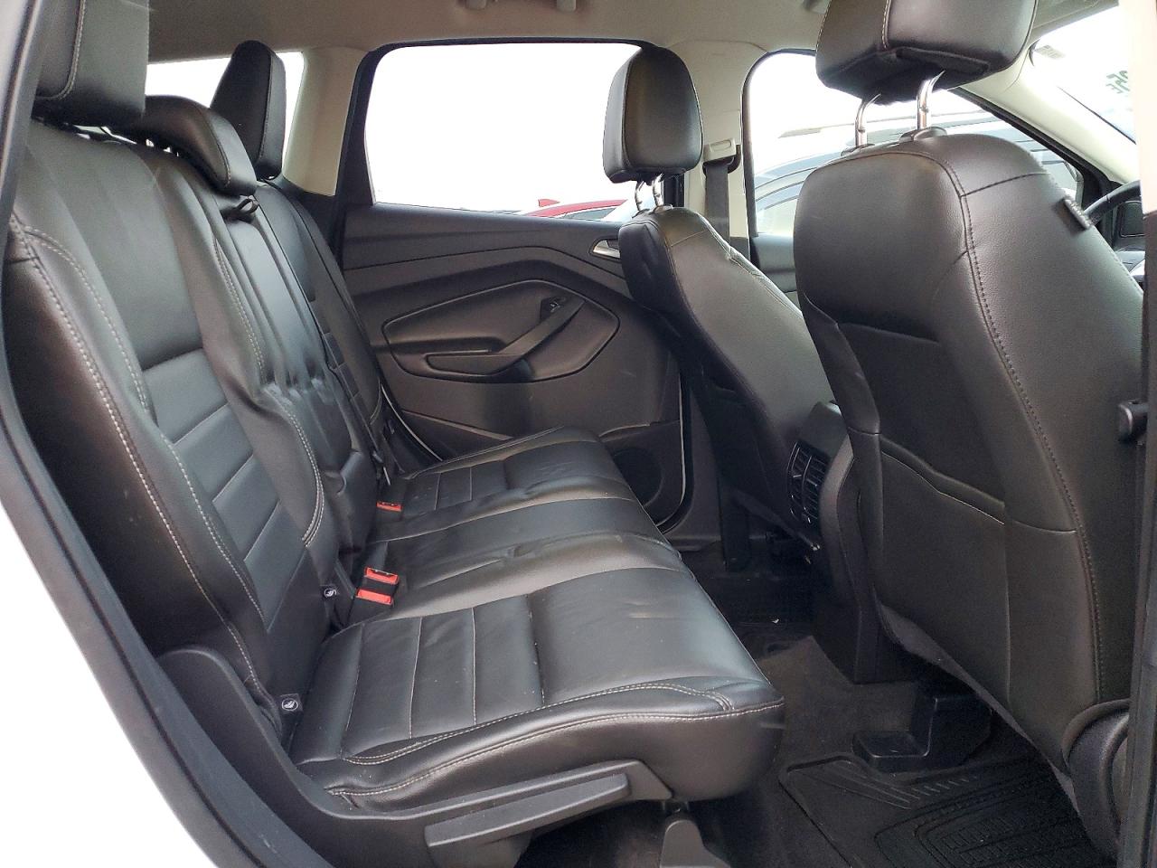 2015 FORD ESCAPE photo 10