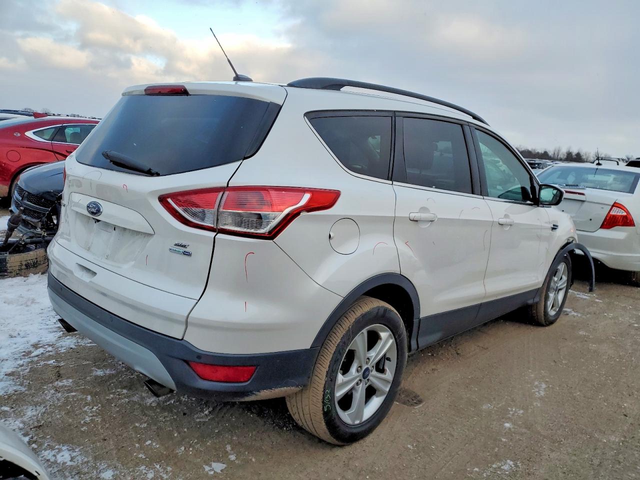 2015 FORD ESCAPE photo 3