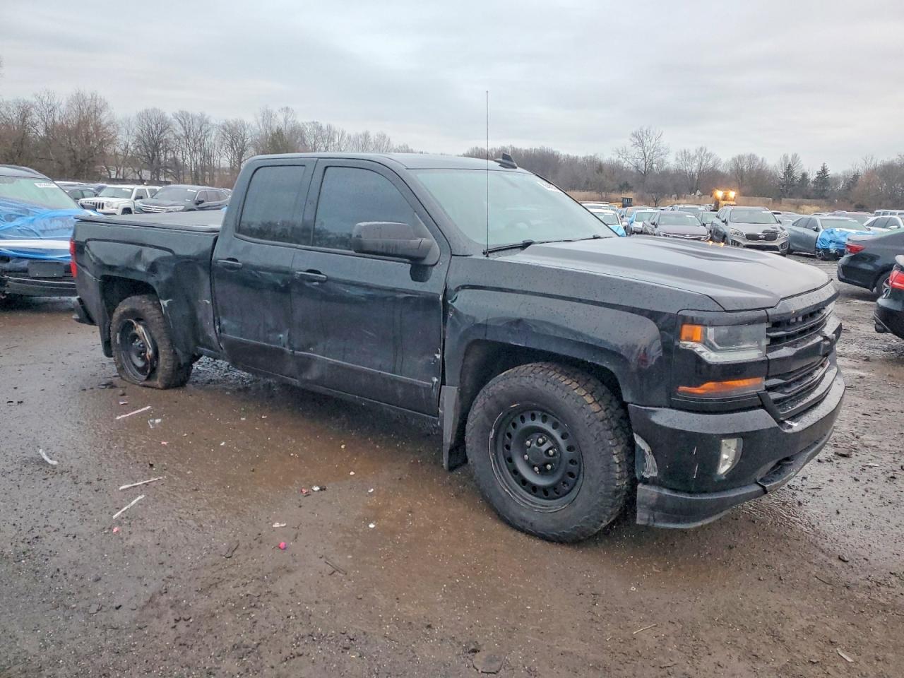 2016 CHEVROLET SILVERADO K1500 LT photo 4