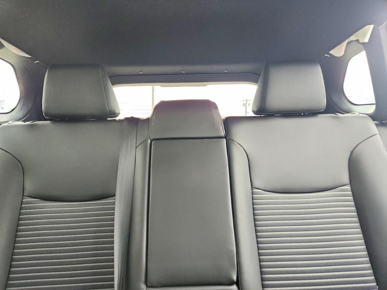 2024 TOYOTA COROLLA CROSS SE photo 10