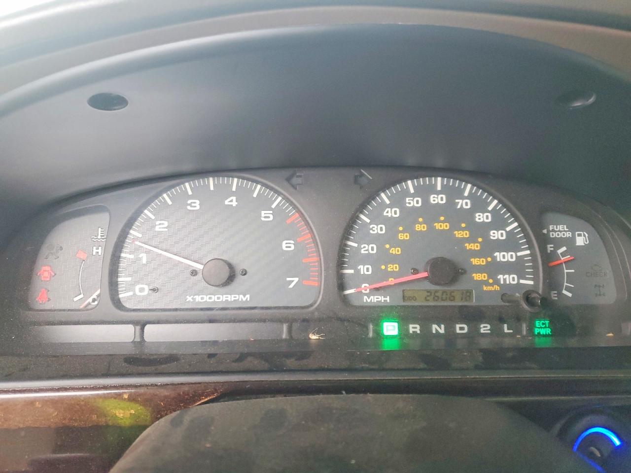 1999 TOYOTA 4RUNNER SR5 photo 9