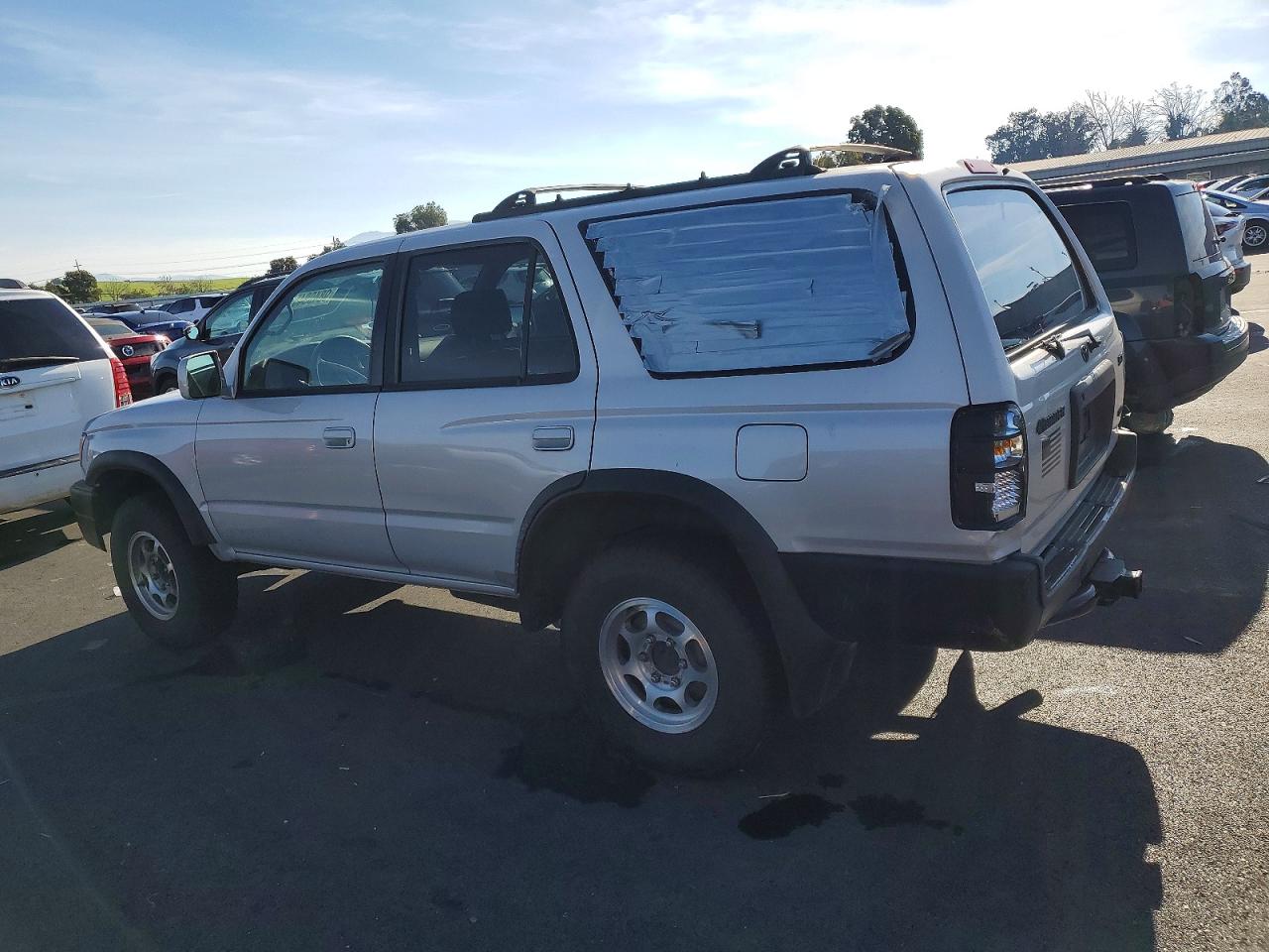 1999 TOYOTA 4RUNNER SR5 photo 2