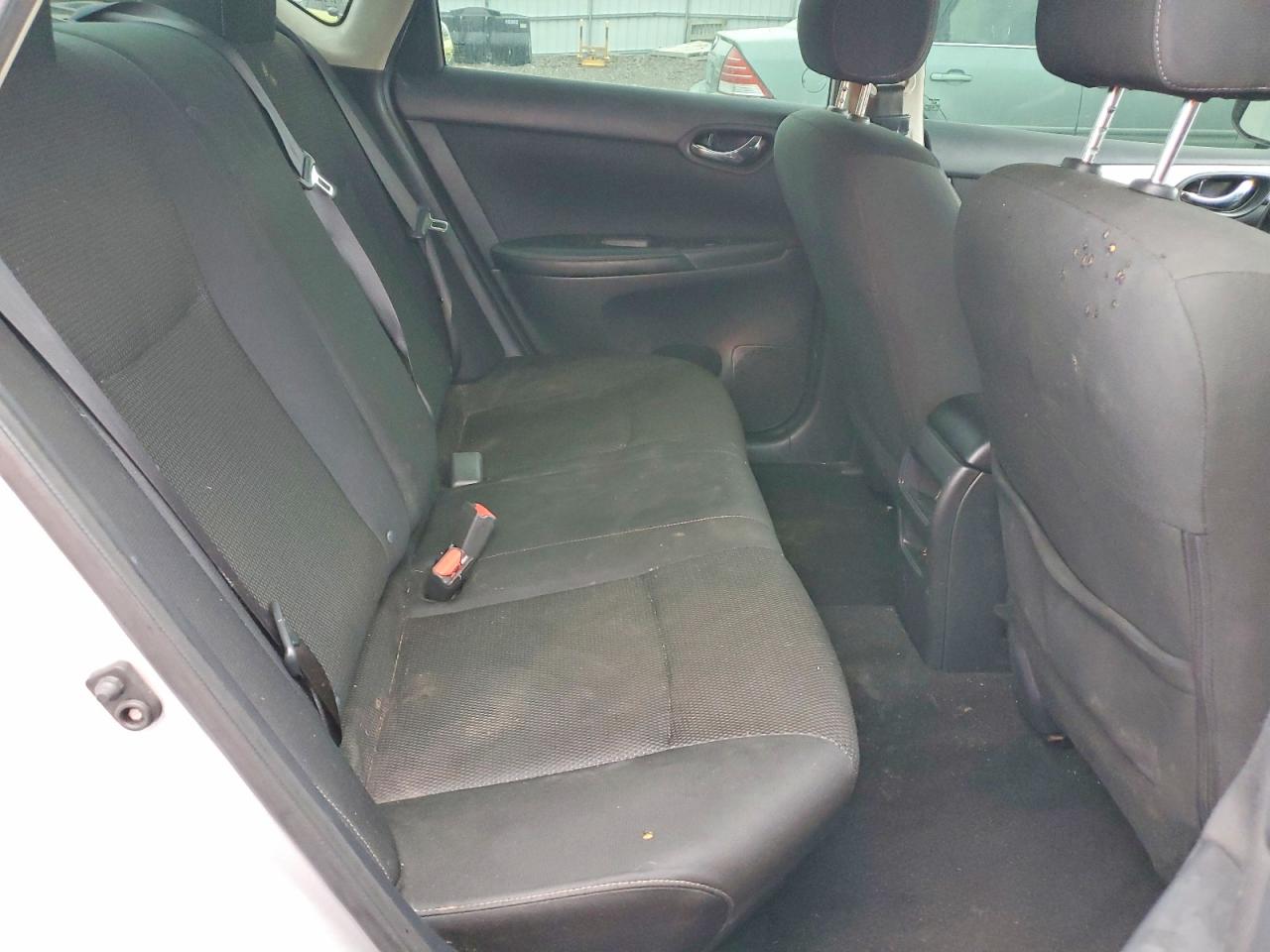 2019 NISSAN SENTRA S photo 10