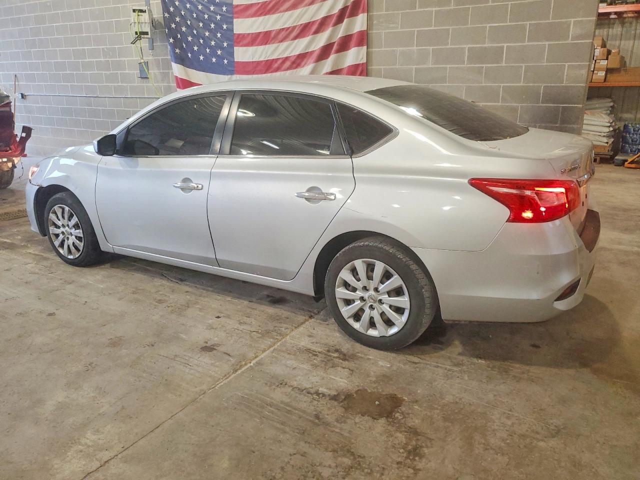 2019 NISSAN SENTRA S photo 2