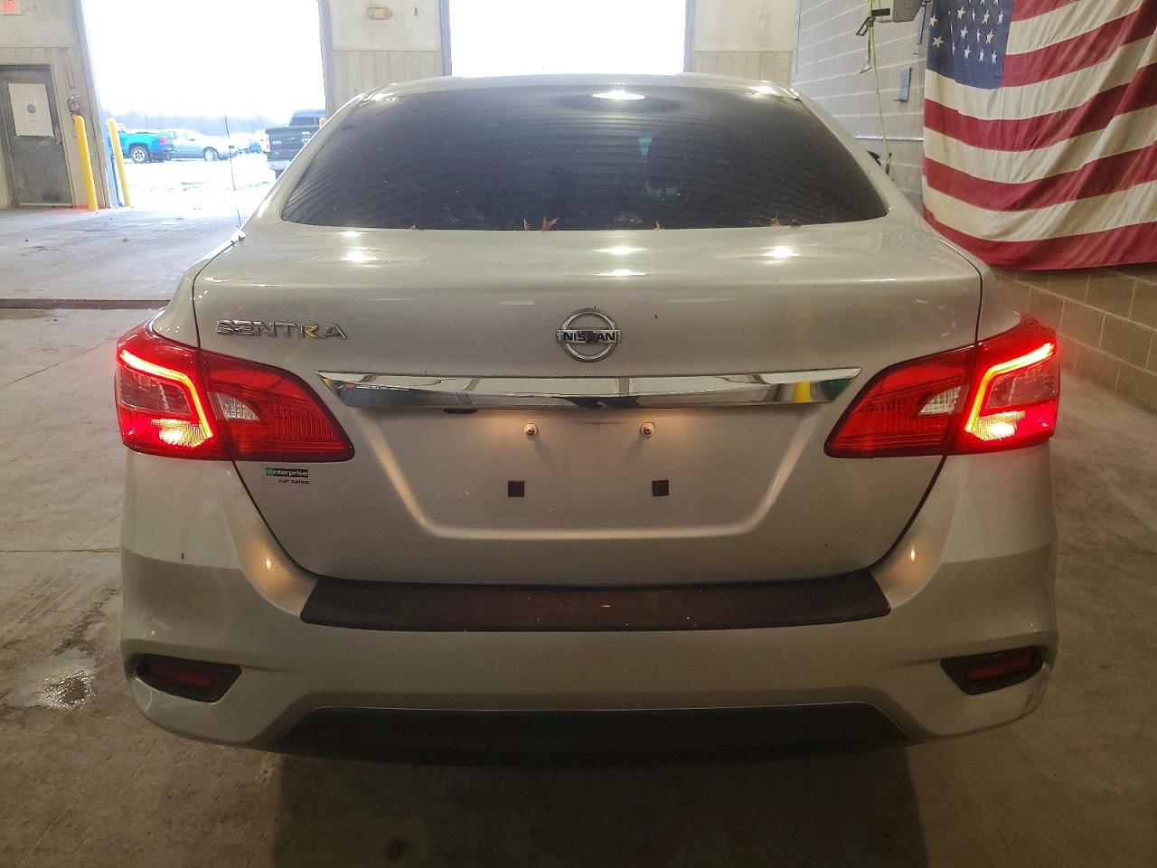 2019 NISSAN SENTRA S photo 6