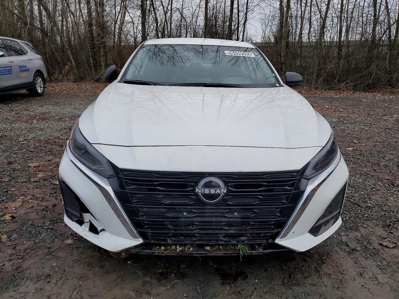 2024 NISSAN ALTIMA SV photo 9