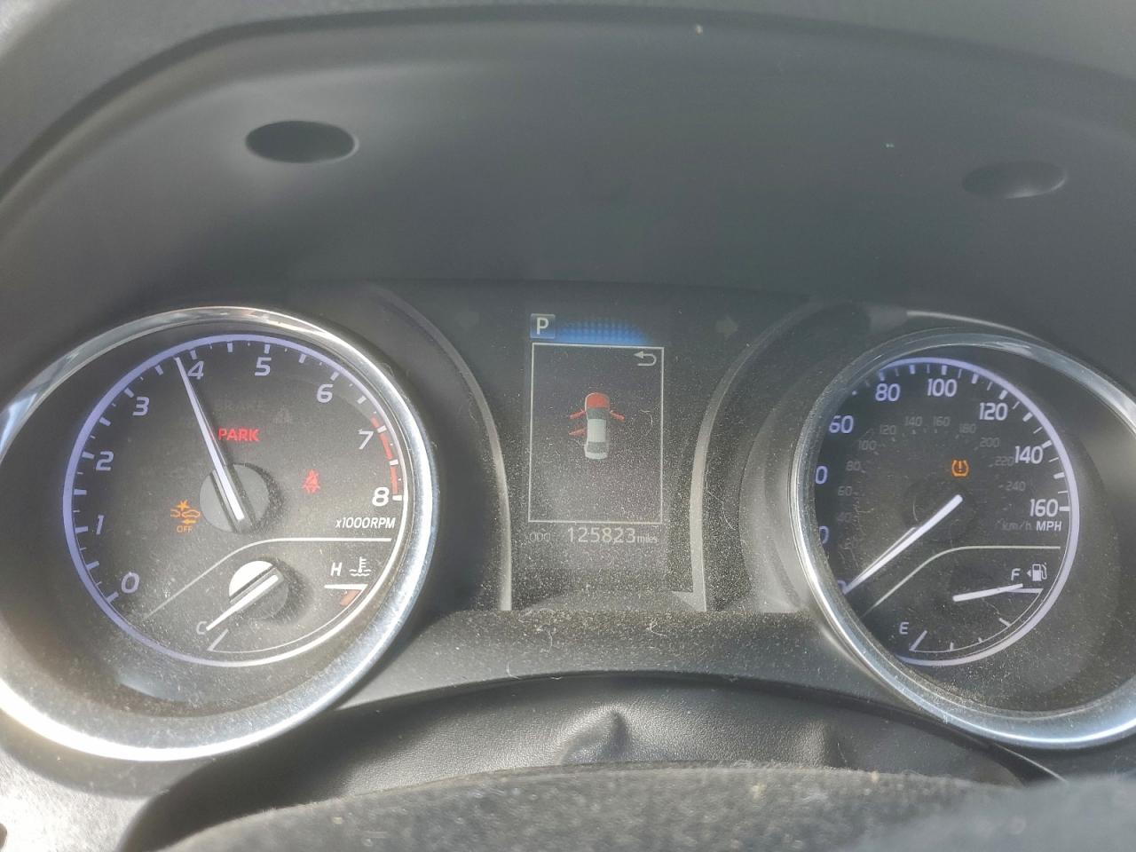 2019 TOYOTA CAMRY L photo 9