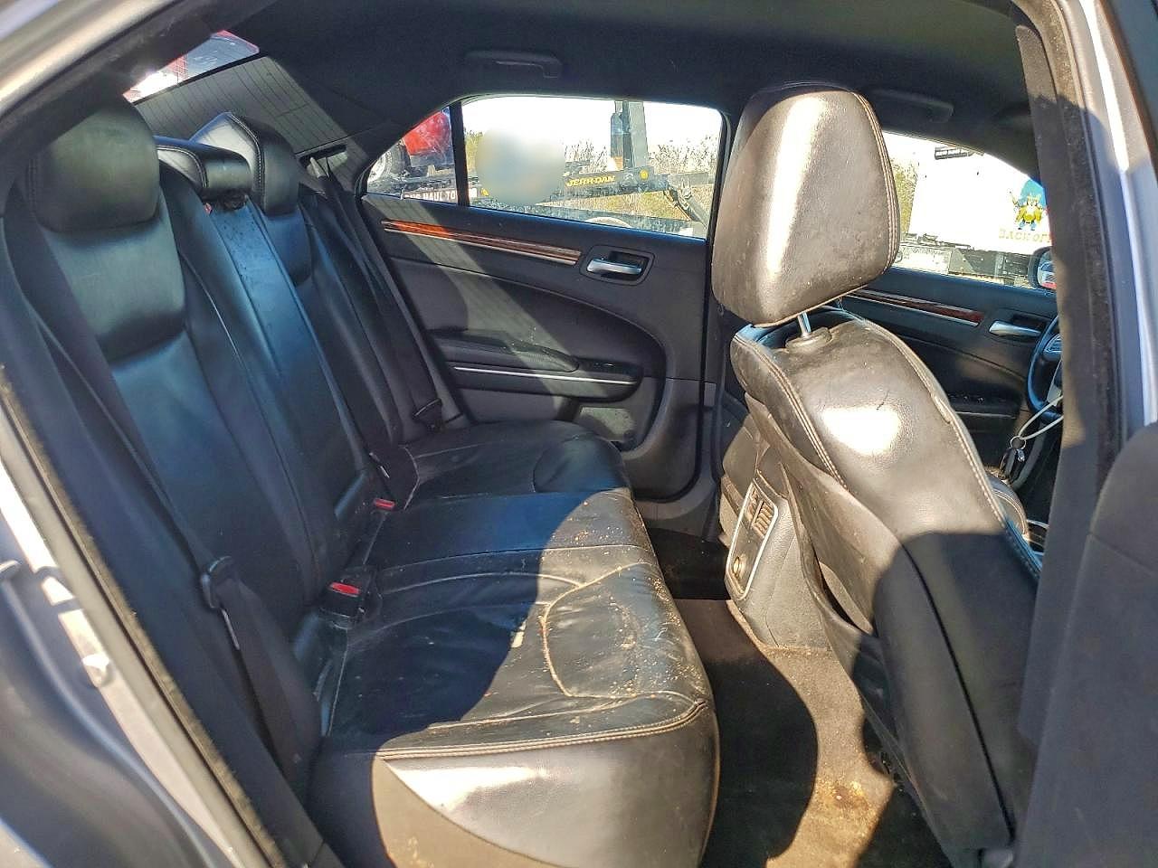 2014 CHRYSLER 300 photo 19