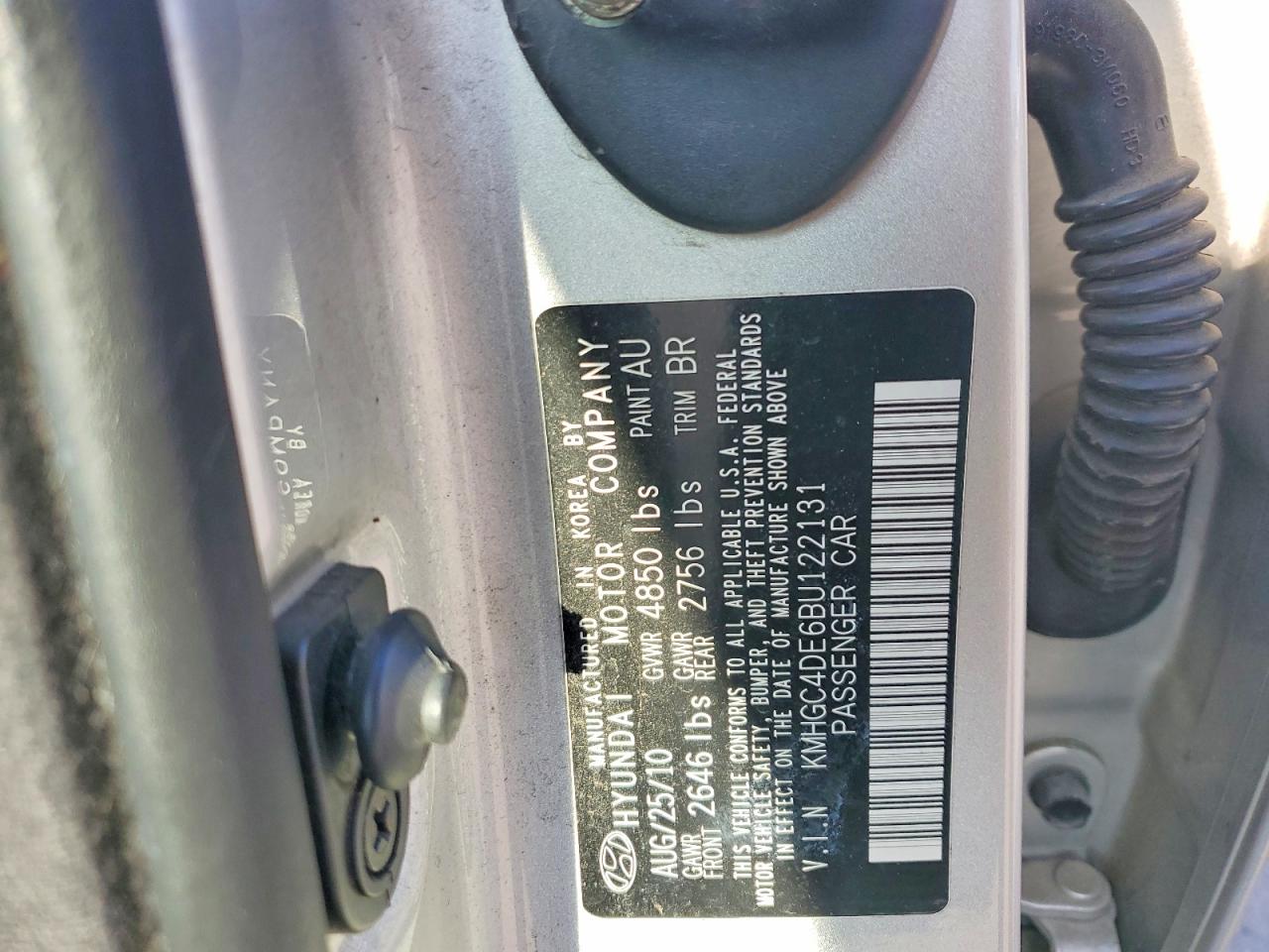 2011 HYUNDAI GENESIS 3.8L photo 12