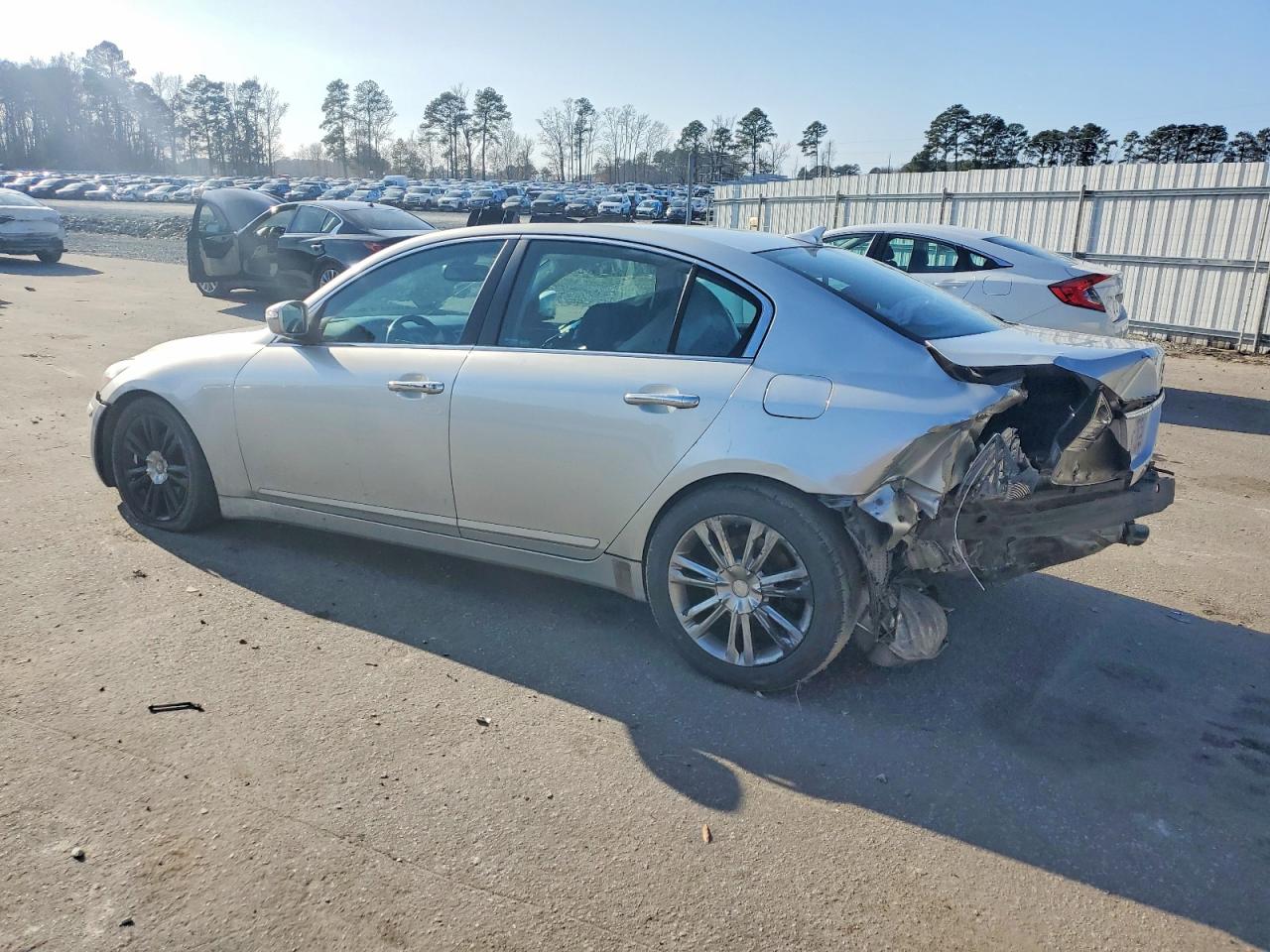 2011 HYUNDAI GENESIS 3.8L photo 2