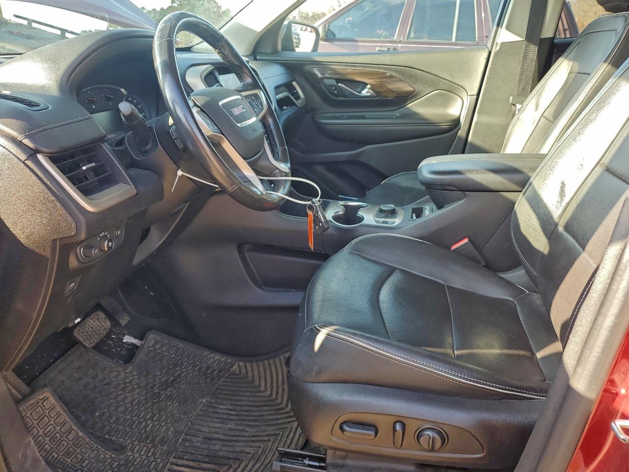 2019 GMC TERRAIN DENALI photo 7