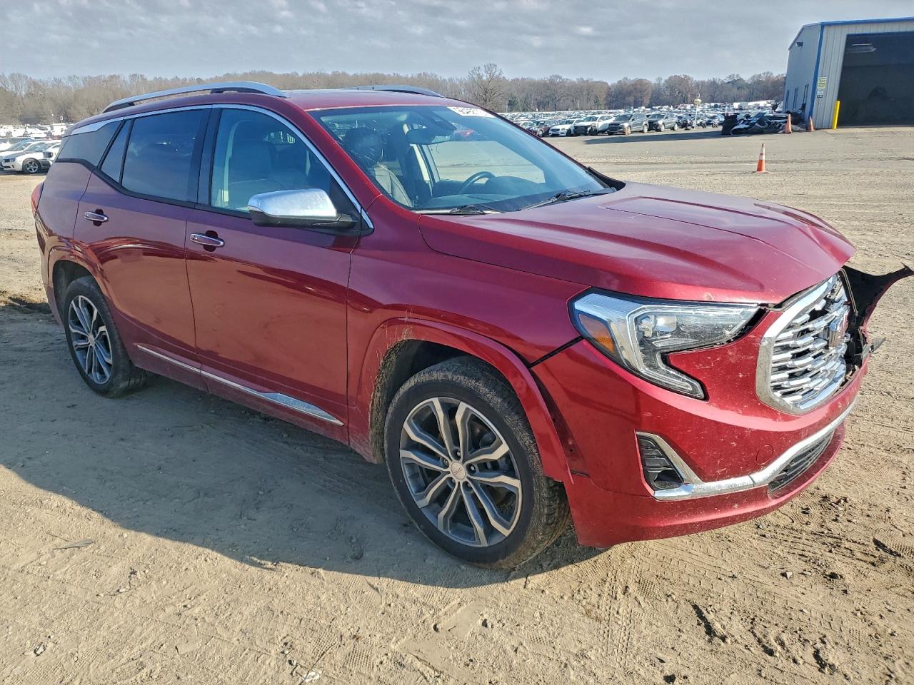 2019 GMC TERRAIN DENALI photo 4