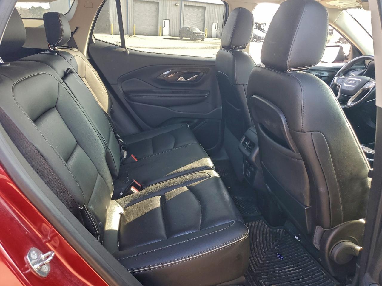 2019 GMC TERRAIN DENALI photo 11