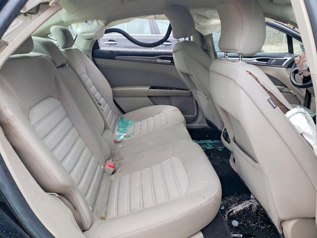 2017 FORD FUSION SE photo 10
