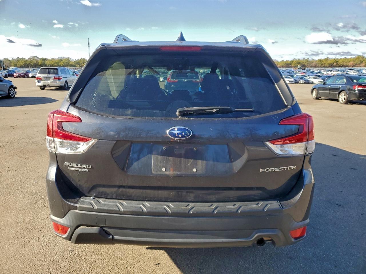2019 SUBARU FORESTER PREMIUM photo 6
