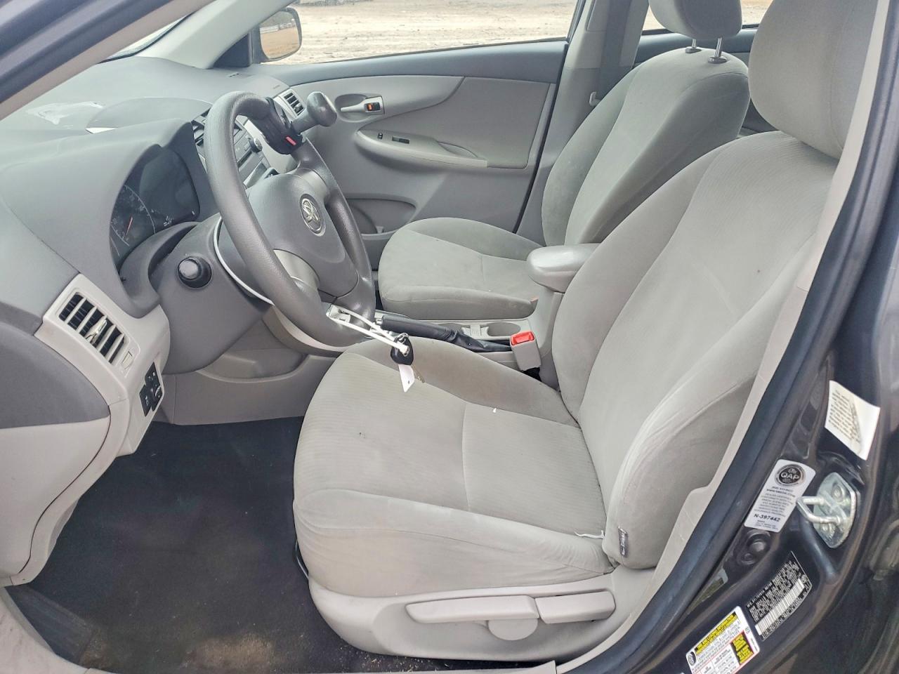2010 TOYOTA COROLLA BASE photo 13